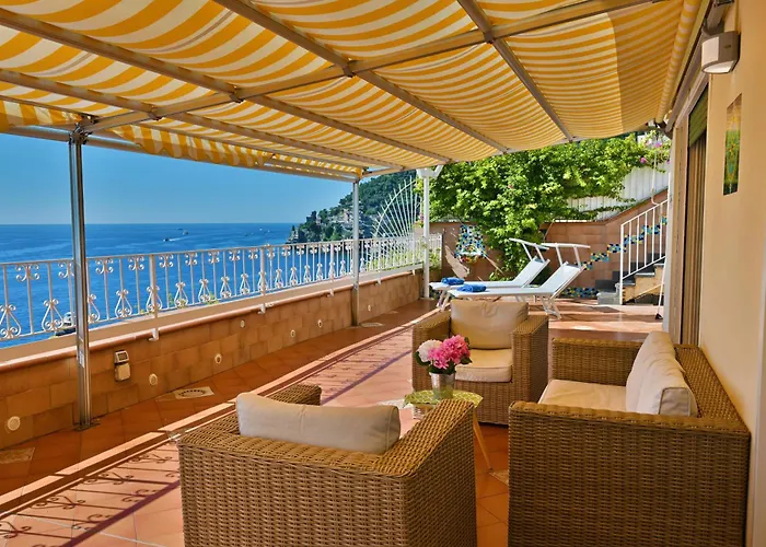 Ravello Art Apartments