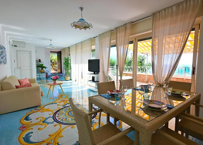 Ravello Art Apartments